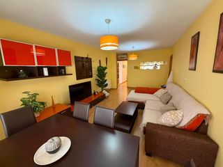 Location Appartement à La Zubia Ciudad. Alquiler de piso espacioso en la zubia