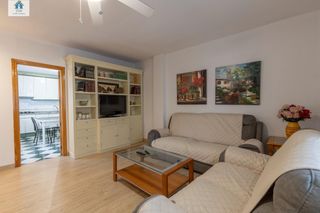 Casa adosada  Calle gojar. Venta de casa en la zubia para entrar a vivir