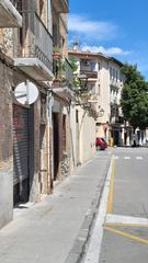 Location Local commercial  Carrer d'alta cortada. Local cèntric amb llicència comercial vigent