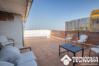 Doppelhaus in Sistrells. Casa en venta en badalona