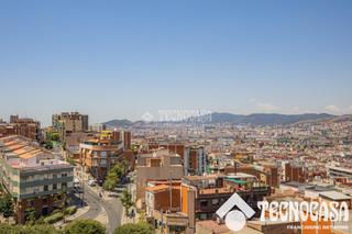 Dachwohnung in La Salut. Ático en venta en badalona