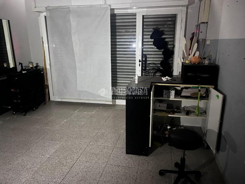 Foto 98106bd9-8eb5-444d-8f78-1058c436a3e4. Local comercial tienda en venta en Lloreda Badalona