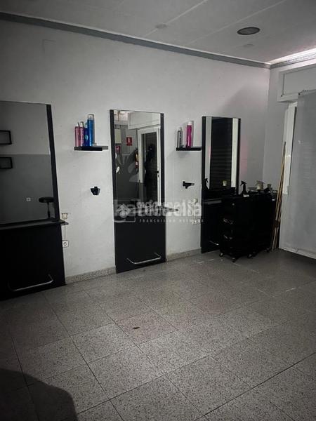 Foto ff23cc57-5b11-4a22-b04d-2381aeba5ae4. Local comercial tienda en venta en Lloreda Badalona
