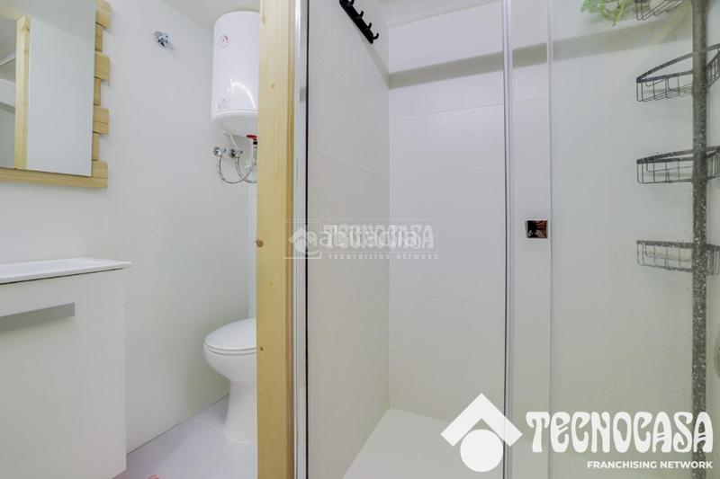 Foto 310b5003-b0e8-4c9b-839b-3263d0b9dc86. Estudio piso en venta en Sistrells Badalona