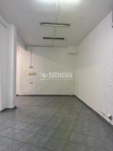 Foto 08adeea9-1d85-4bd5-ab3f-b6943e99c628. Local comercial almacén en venta en La Salut Badalona
