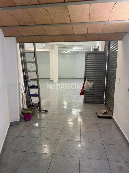 Foto 4d1411a0-c71b-4221-9ea1-964f55b7eb7f. Local comercial almacén en venta en La Salut Badalona