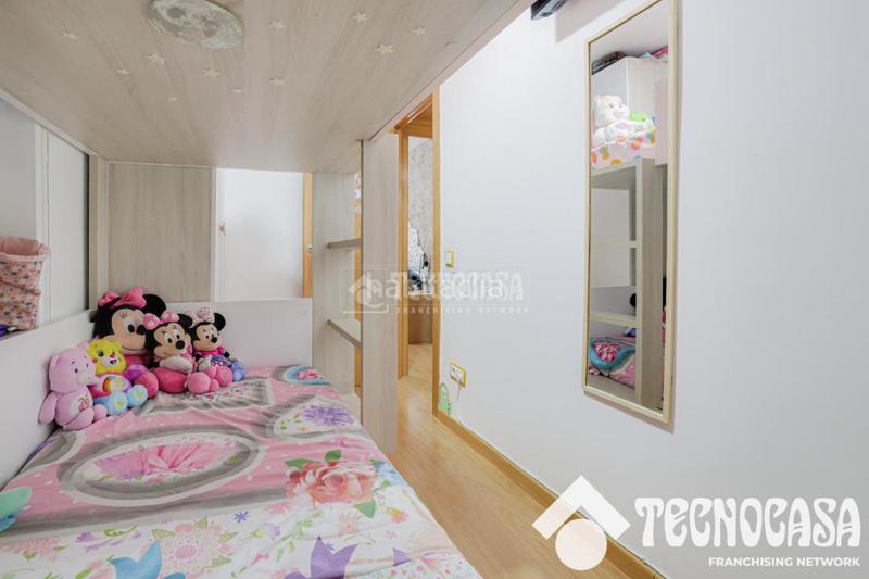 Foto 29a8edb2-5e5b-4018-a29b-25d561f30f97. Piso  en venta en La Salut Badalona