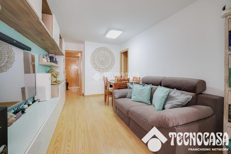 Foto 81643189-1e48-41b0-9355-9b03970c76f4. Piso  en venta en La Salut Badalona