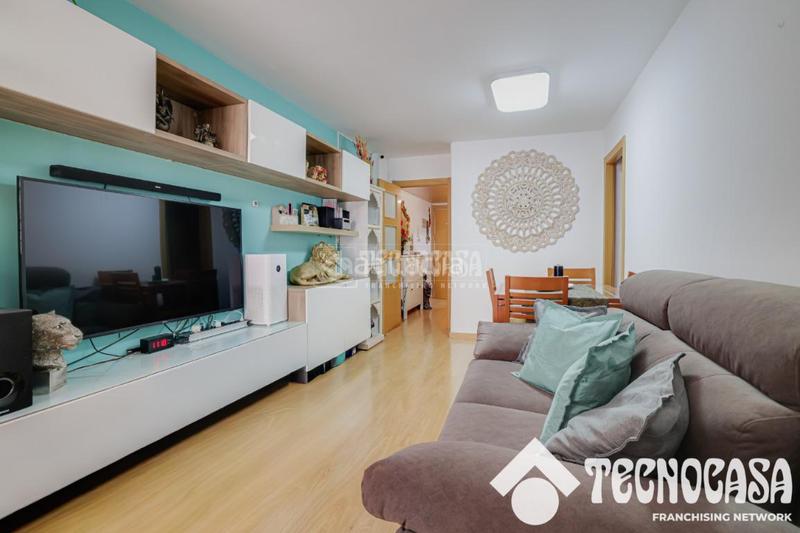 Foto b6f891a1-fee8-4bad-8454-646801d899e1. Piso  en venta en La Salut Badalona