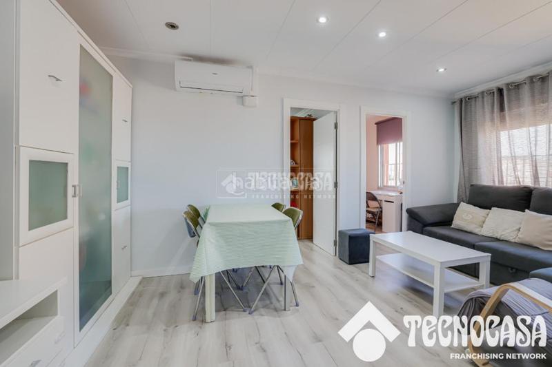 Foto 20905411-5f76-416f-b066-f31e532541d9. Piso  en venta en Llefià Badalona
