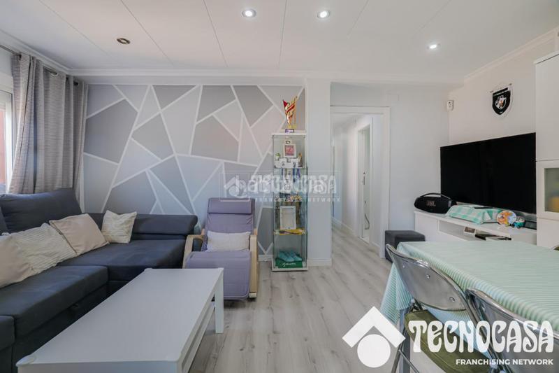 Foto 63819245-399e-4827-9167-7081d65e11f6. Piso  en venta en Llefià Badalona