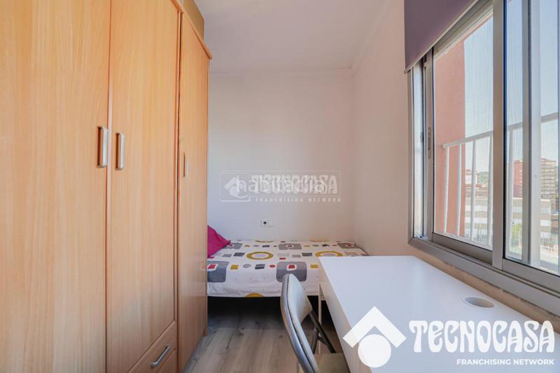 Foto 8055619e-7b15-40f5-8ee5-d2ea330045bc. Piso  en venta en Llefià Badalona
