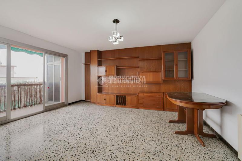 Foto fcd7dcc1-190c-48bd-871d-857349c9a0a5. Pis a Sistrells Badalona