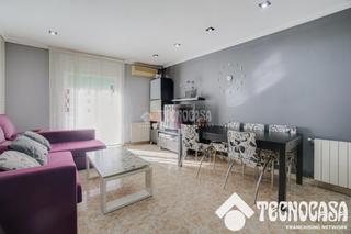 Appartamento  Carrer de l'olivera de sistrells. Piso en venta en badalona