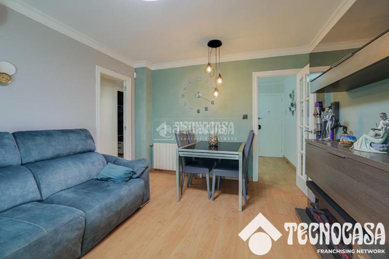 Foto 1384ba50-d2a3-4ae9-84eb-3fb8ad501e52. Pis a Sistrells Badalona