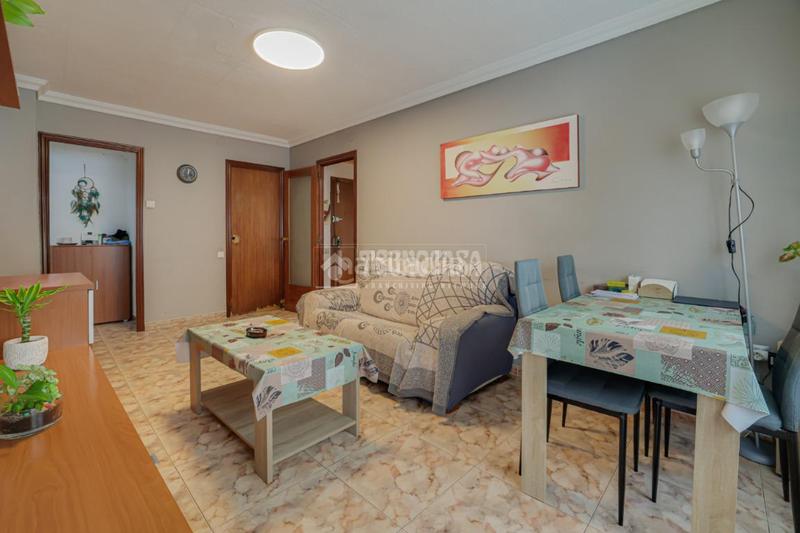 Foto bcb9af79-3725-46c3-b76a-d6afa465bb9a. Appartement dans Sistrells Badalona