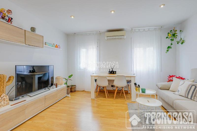 Foto ed5769d8-c444-4021-a891-6210f2b7e5ce. Appartement dans Sistrells Badalona