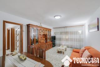 Flat  Av. d'en caritg. Piso en venta en badalona