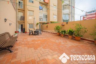 Pis a La Salut. Piso en venta en badalona