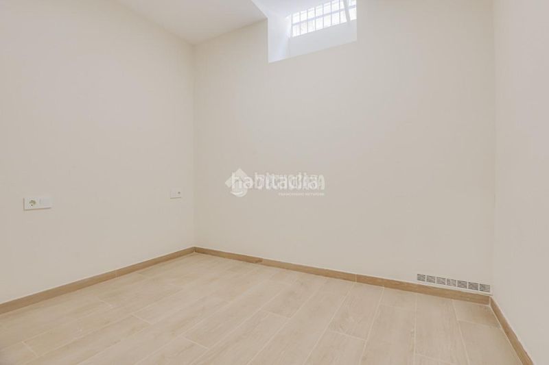 Foto 4dfb74e5-1815-4c28-88a5-00e8a922d745. Pis a La Salut Badalona