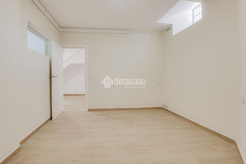 Foto b6cdabe5-f256-4031-8751-40f49ef923fc. Pis a La Salut Badalona