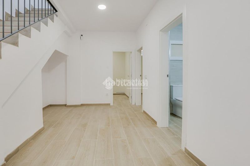 Foto d53dd684-ff3a-4dba-abe0-94b18bc41554. Pis a La Salut Badalona