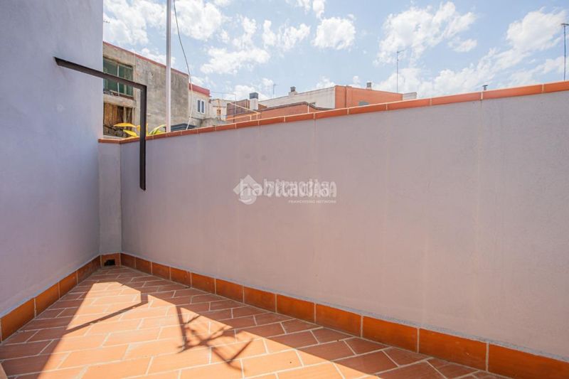 Foto 504fd714-8e1e-48d1-b983-4e536a85fd65. Pis a La Salut Badalona