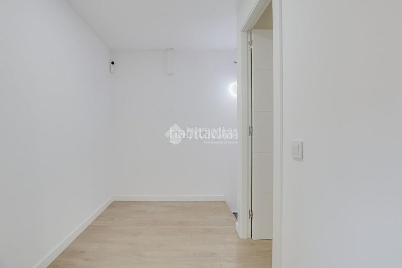Foto eac7f3d7-c78b-4a02-be0b-0b251253f6bb. Pis a La Salut Badalona