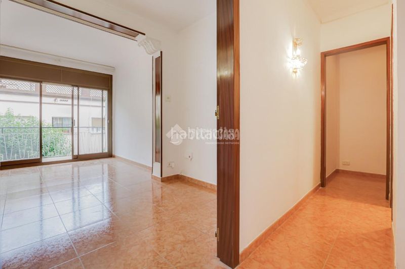 Foto 092c4328-0465-4e17-8622-40db3640f518. Pis a Llefià Badalona