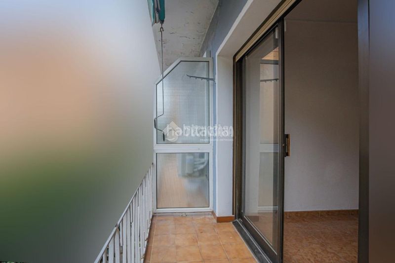Foto a3e8985c-94b0-47d5-876e-3e5d577f6eb6. Pis a Llefià Badalona