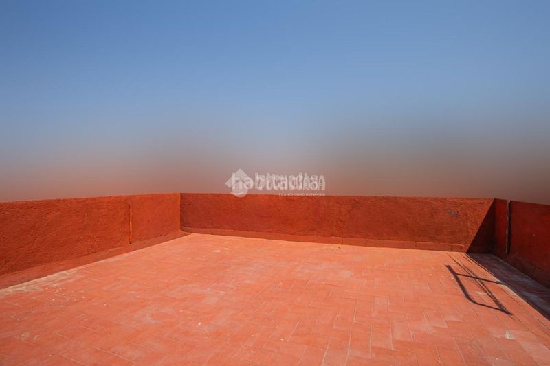 Foto cd86df3b-f4e3-4759-a5c7-16db0761d1bd. Pis a La Salut Badalona