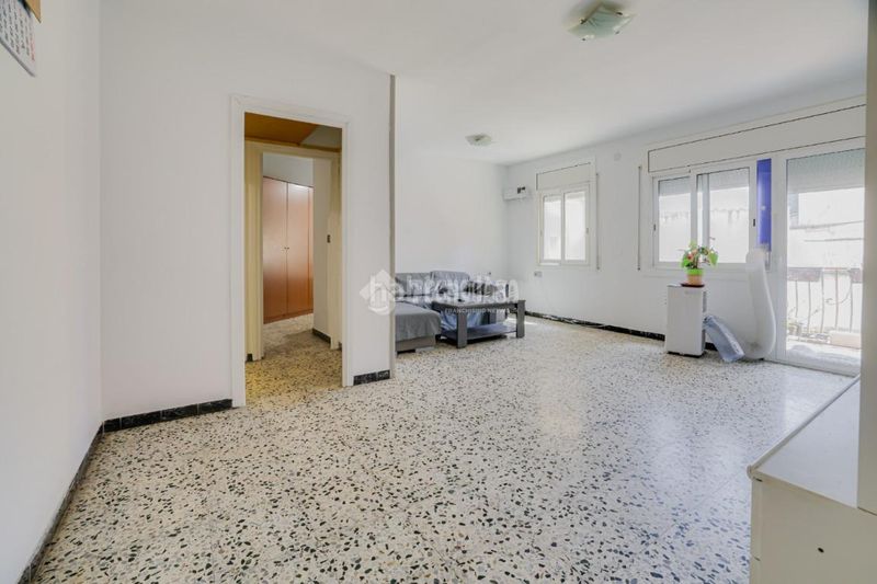 Foto d1e90273-3ebe-4d0d-8e2a-414aebe66e2d. Pis a La Salut Badalona