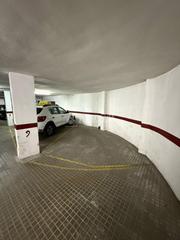 Aparcament cotxe  N/a. Boxplaza de garaje en venta en badalona
