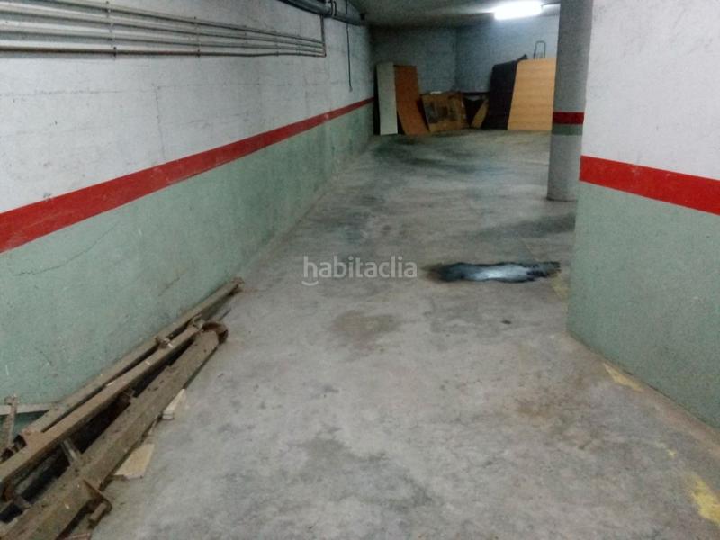 Foto 41cb3a3d-c3f1-4164-bc5b-70cb38b614c1. Parking voiture dans Piera