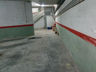 Aparcament cotxe a Piera. Plaza doble