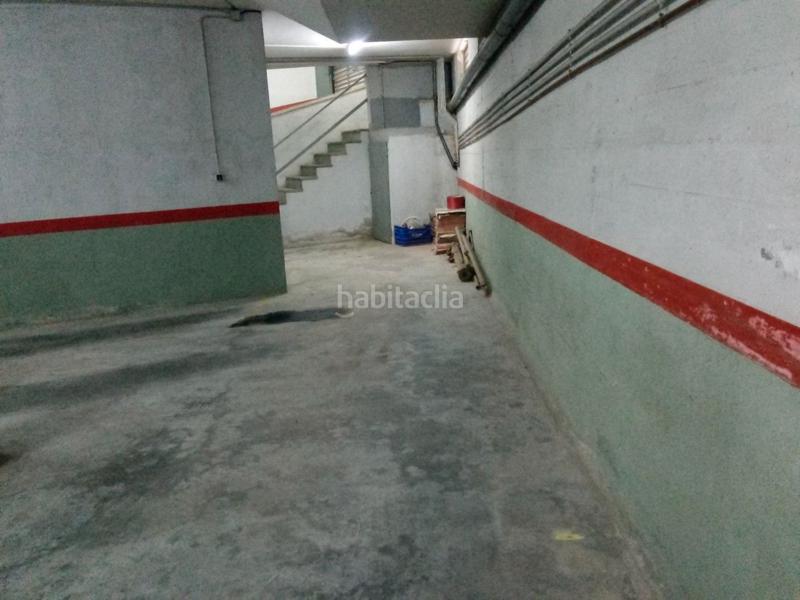 Foto 4ecdb390-2fe9-456d-95d7-cb4fe5560c7e. Parking voiture dans Piera