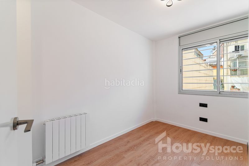 Foto bcd0c08d-b187-4cfb-8a85-d8e7b694982d. Dúplex en Verdum Barcelona