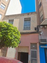 Casa adossada  Carrer reina victoria. Venta