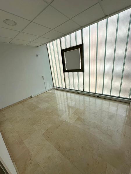 Foto 67849bb3-0e76-47d9-b878-ec901eb32136. Miete büro in Pont Nou - Corazón de Jesús Elche / Elx