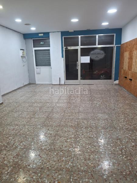 Foto 2e5c20fb-1433-4af8-97ad-cf3f133bd32c. Alquiler local comercial alquiler en Reina Victoria - Miguel Hernández Elche / Elx
