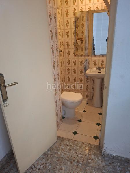 Foto b7877d73-c2b5-4255-a652-6d5ccf2898e3. Alquiler local comercial alquiler en Reina Victoria - Miguel Hernández Elche / Elx