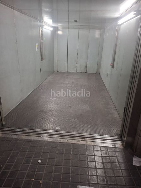 Foto be2b454b-2783-4a1a-83d8-cf791ffaf4a0. Parking voiture dans carrer monserrate guilabert valero 22 dans Elche / Elx