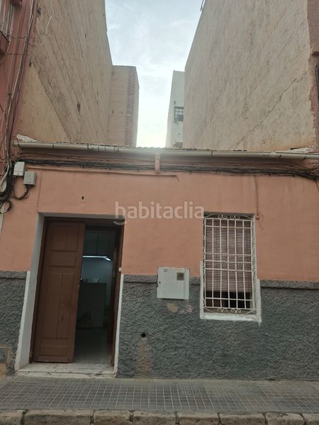 Foto 61b4d269-079b-40d4-8590-43aec20843db. Casa  venta en Plaza Crevillente - Antiguos Juzgados - El Asilo Elche / Elx