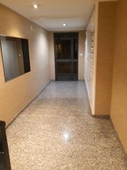 Affitto Appartamento in Plaza Crevillente - Antiguos Juzgados - El Asilo. Alquiler