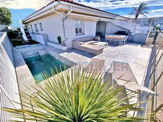 Casa a Sant Maurici. Rare !! villa plain-pied avec amarre 5x10m, piscine, garage, exp