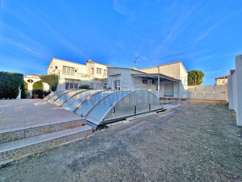 Foto 15f9de57-689a-4240-8637-1a93bc8ecb6a. Maison avec parking piscine dans Tordera - Fluvià - Llobregat Empuriabrava