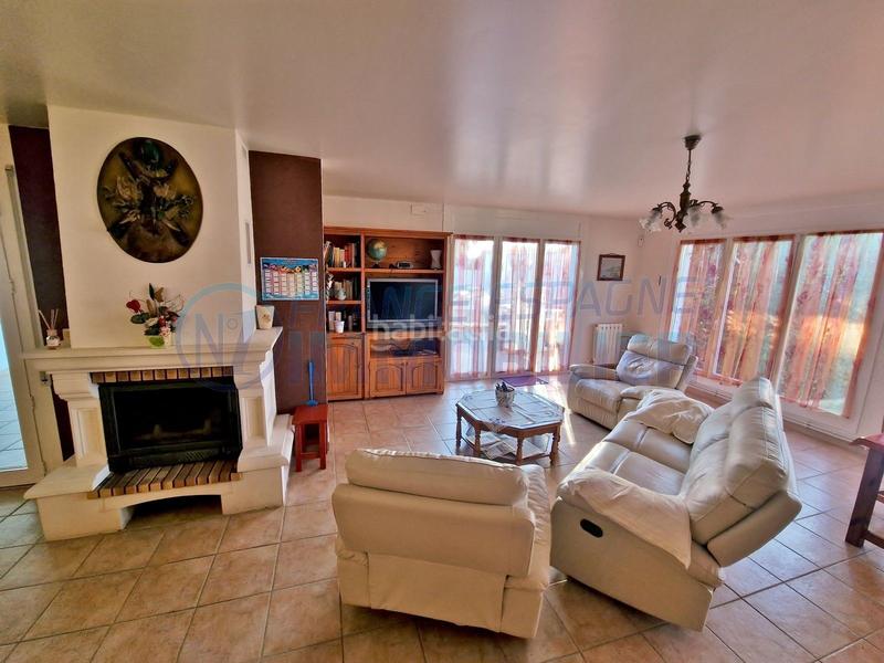 Foto 3d1c4d79-874b-4470-b462-6a1ddd00542b. Maison avec parking piscine dans Tordera - Fluvià - Llobregat Empuriabrava