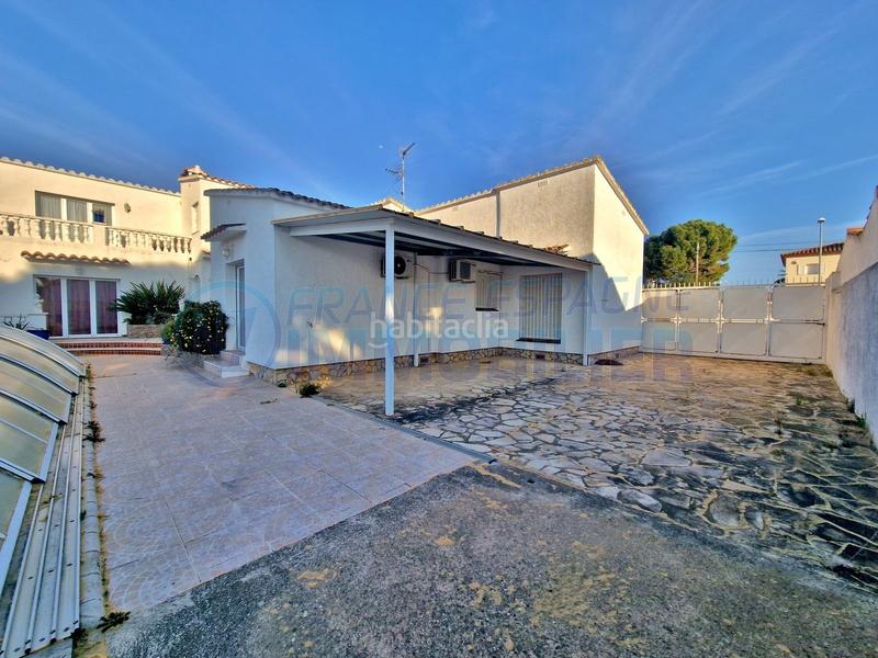 Foto 9025f3df-a116-4792-98c8-6aa30315229e. Maison avec parking piscine dans Tordera - Fluvià - Llobregat Empuriabrava