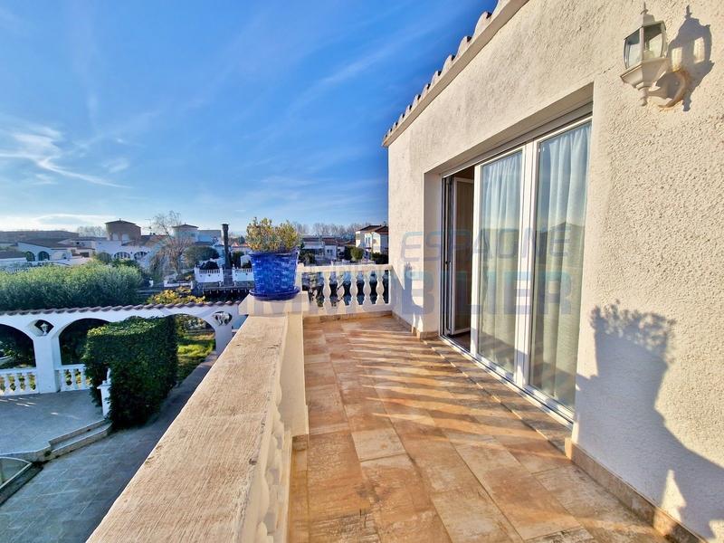 Foto 9e000c43-bd1f-41db-bc7c-5061d3cce332. Maison avec parking piscine dans Tordera - Fluvià - Llobregat Empuriabrava