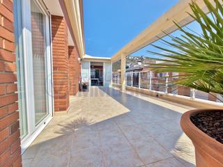 Àtic a Centre. Rare ! atico grande terrasse de plain-pied, possibilite garage,